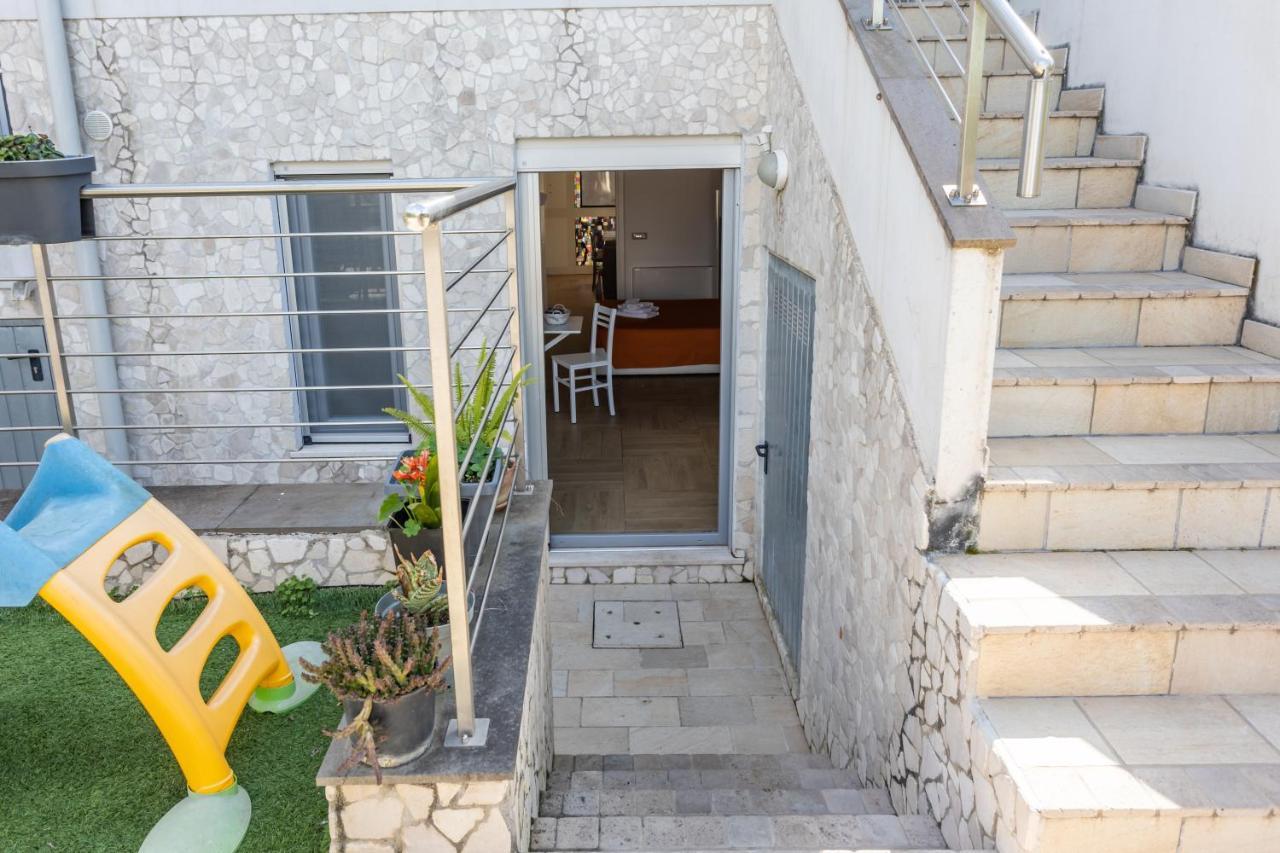 Oristano 5 Pers Appartamento Экстерьер фото