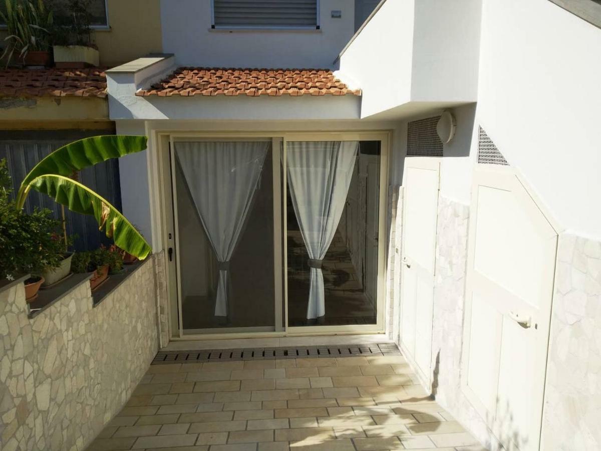 Oristano 5 Pers Appartamento Экстерьер фото